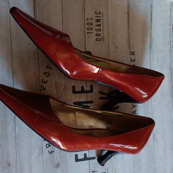 Shoes - Picture 2 of 6